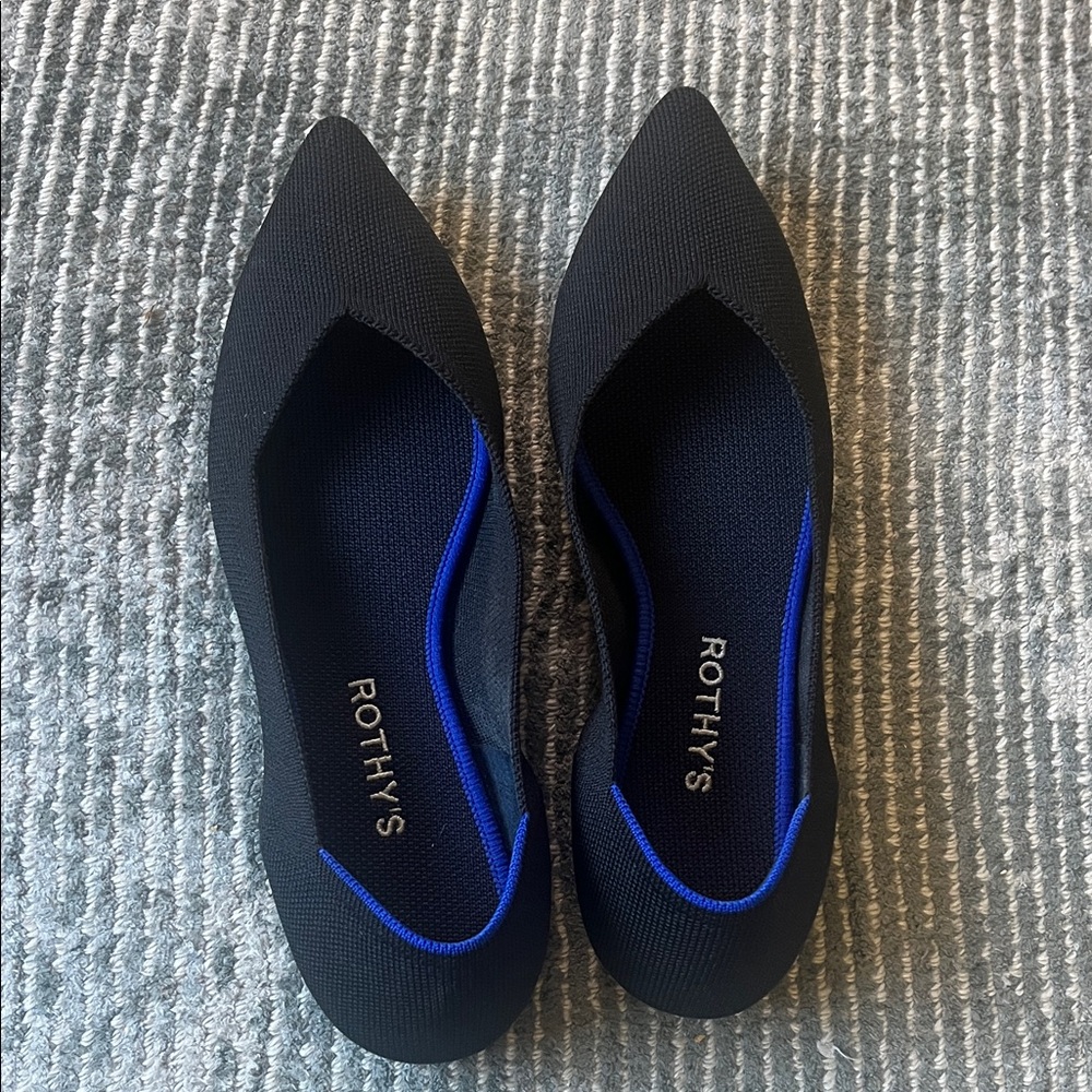 Rothy's Women's Black and Blue Flats
